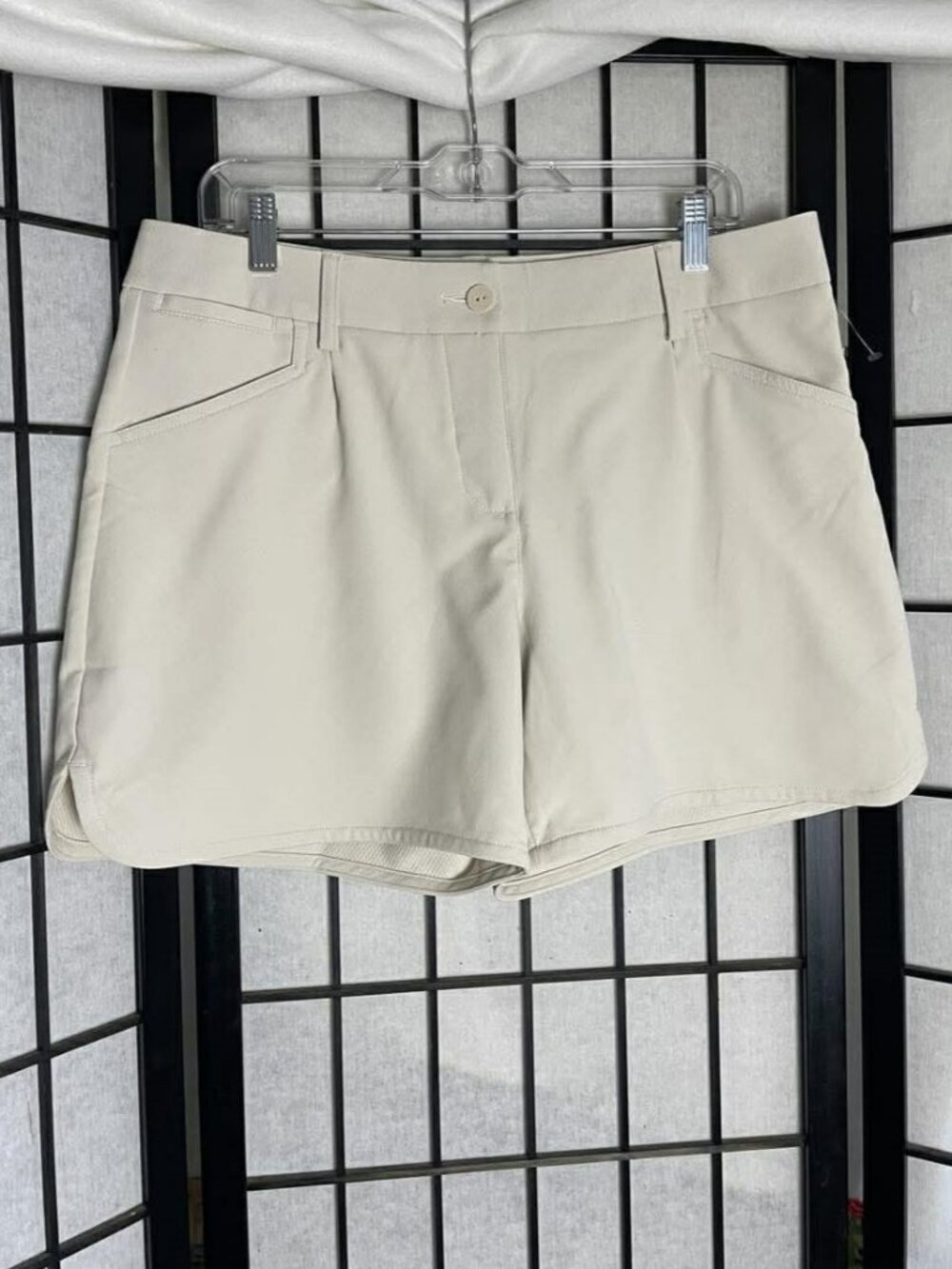 NWT Women's Puma Sport Lifestyle Beige Golf Chino Shorts size 12